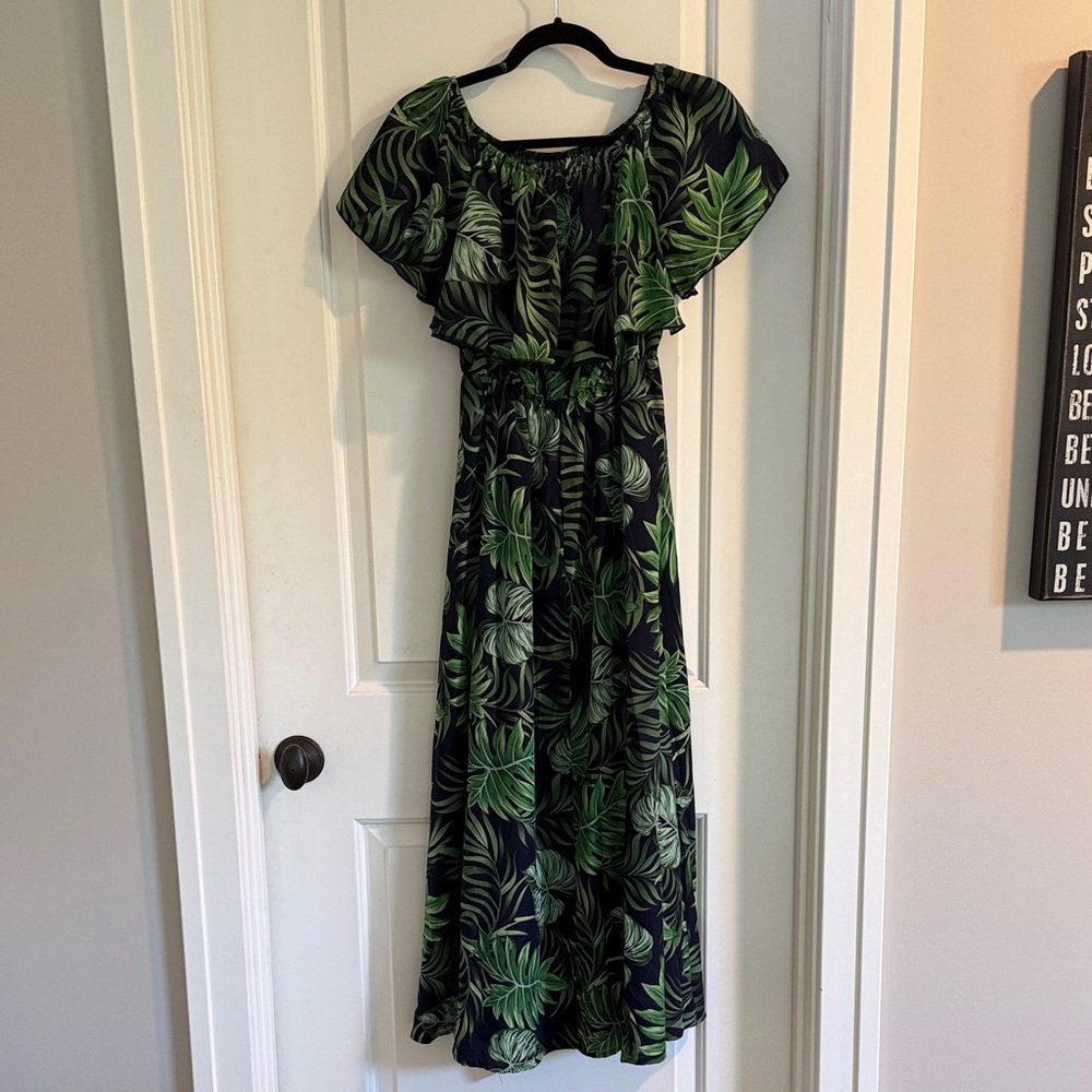 Tropical Dress! West off the shoulder or over it 💚💙🍃🌴 Size XS Cupshe NWT